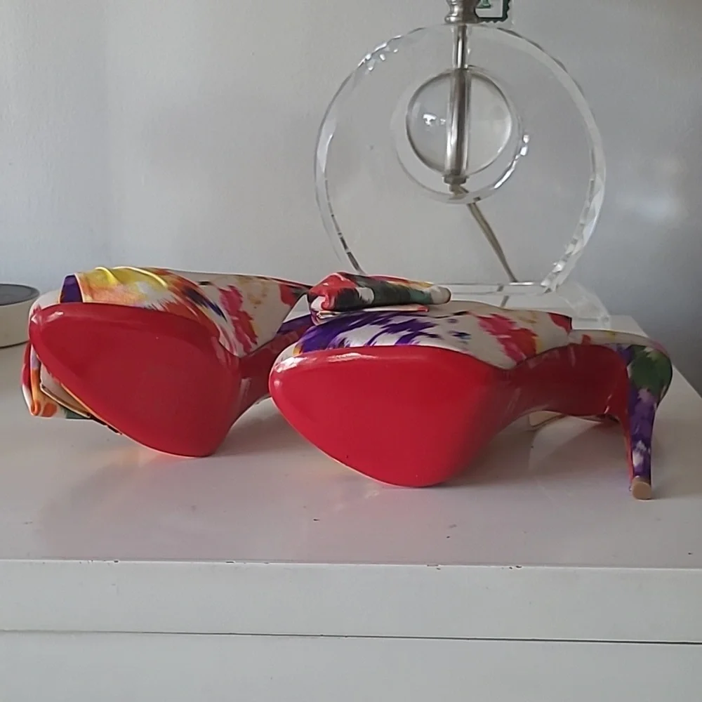 CHRISTIAN LOUBOUTIN Sandals - Picture 7 of 16